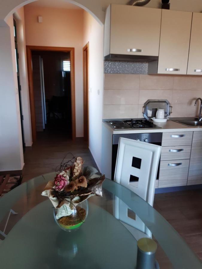 Apartman Barbir Sukošan Esterno foto